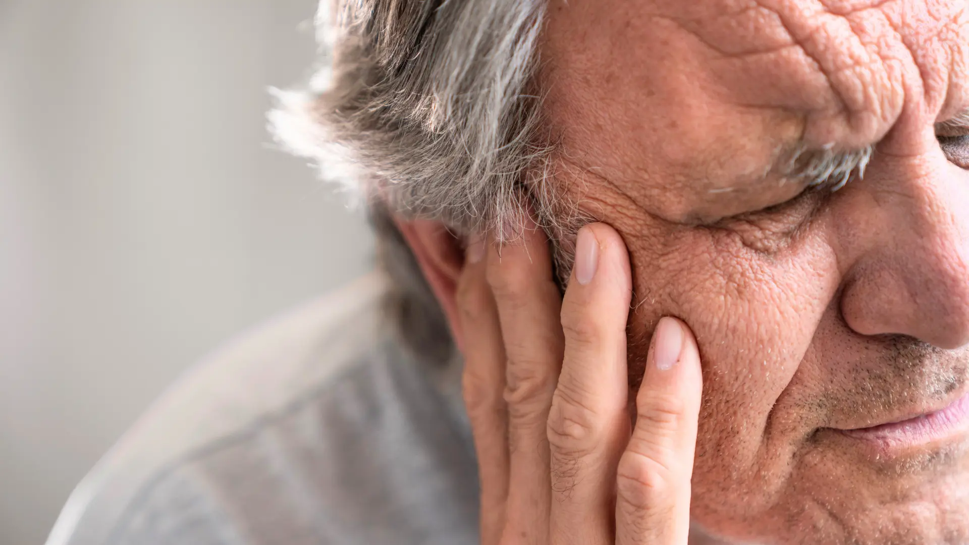 Kulak Çınlaması (Tinnitus) Neden Olur Geçer mi